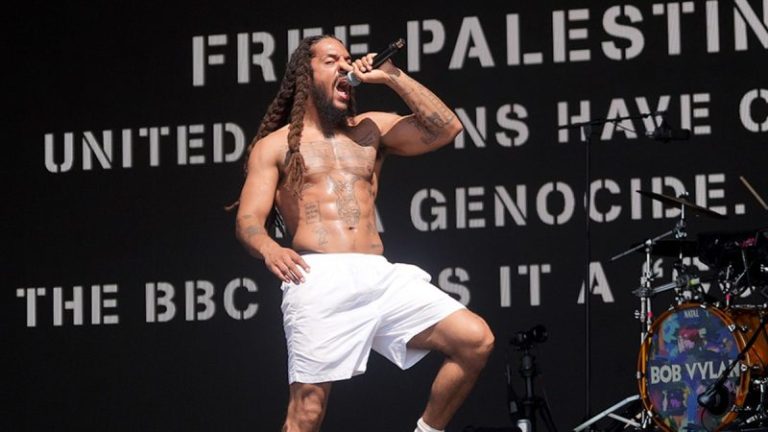 ‘Antisemitic’ British band banned from US after viral ‘death to the IDF’ festival chants